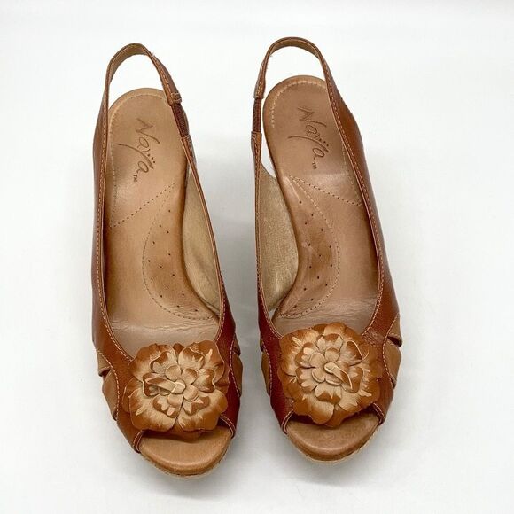 Naya ‘Coretta’ Wedge  - Picture 7 of 10